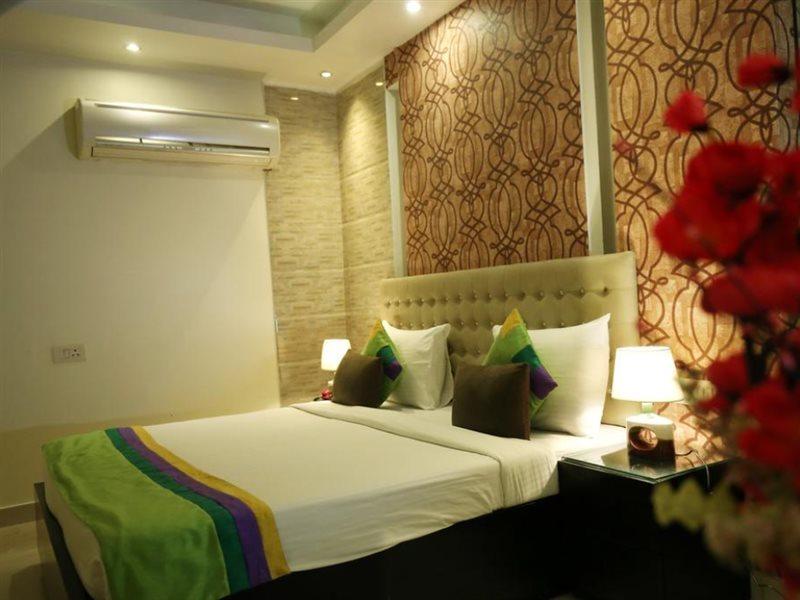 FabHotel B Continental Delhi  Exterior foto