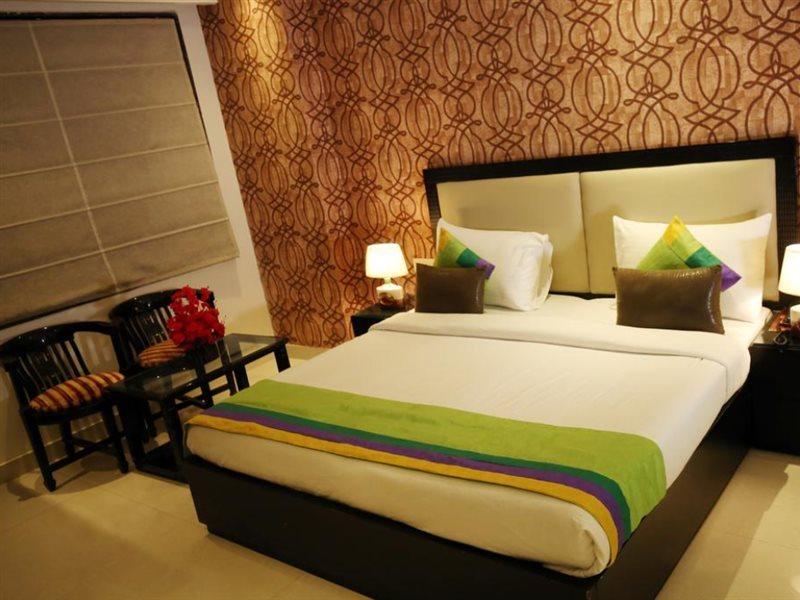 FabHotel B Continental Delhi  Exterior foto