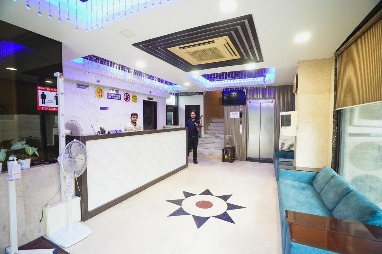 FabHotel B Continental Delhi  Exterior foto
