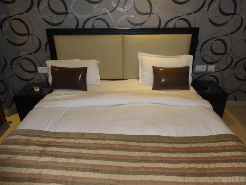 FabHotel B Continental Delhi  Exterior foto